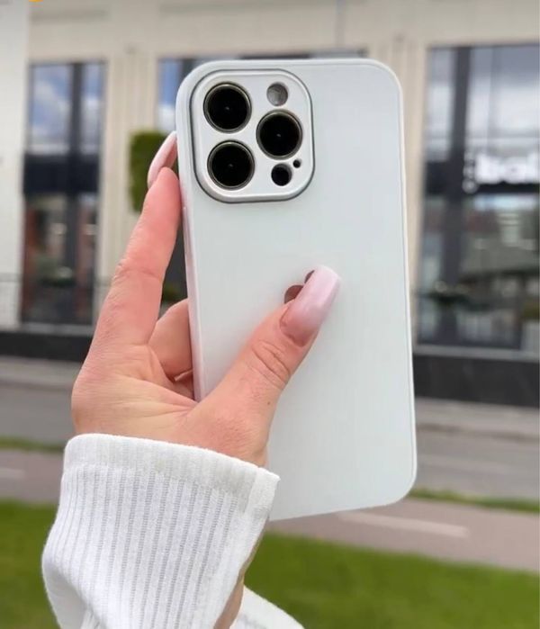 Белый чехол на Iphone 12 Pro Max