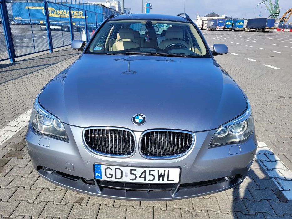 BMW Seria 5 545i, bogate wyposażenie, doinwestowany, garażowany 6 lat