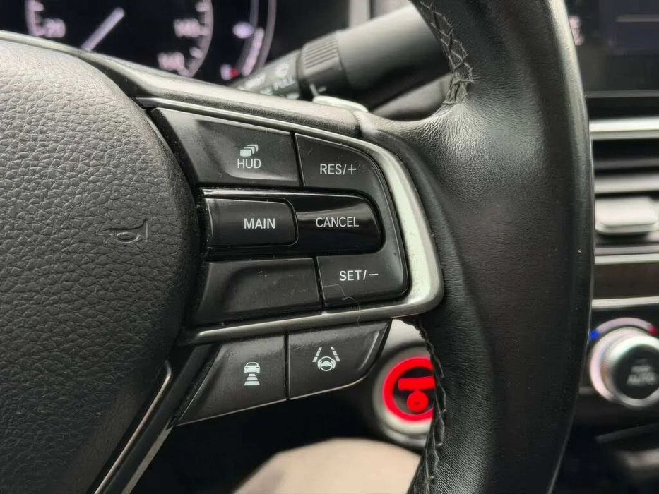 Honda Accord Hybrid      2019