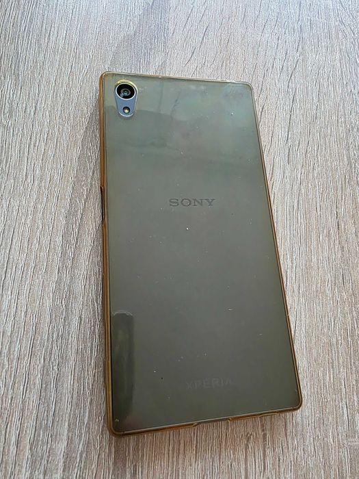 Sony Xperia Z5 E6653 – stan dobry, w pełni sprawny