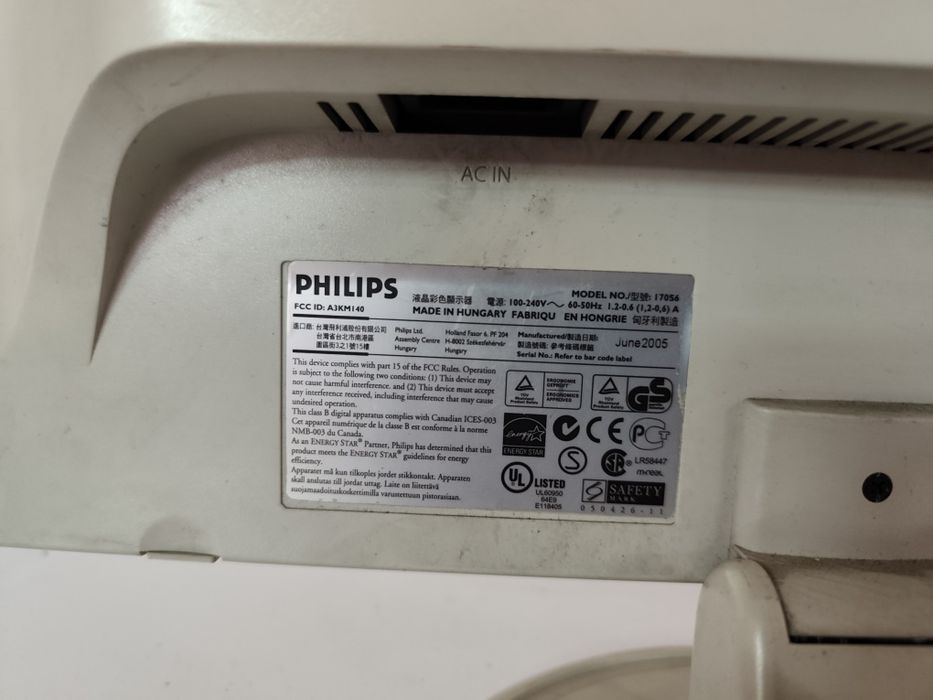 Monitores, várias polegadas