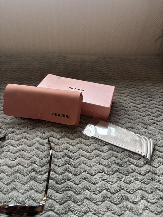 oculos de sol miu miu