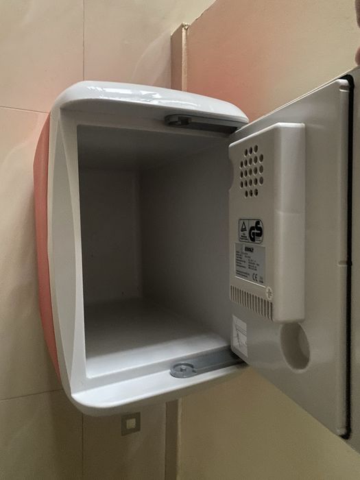 Дорожній холодильник Cooly