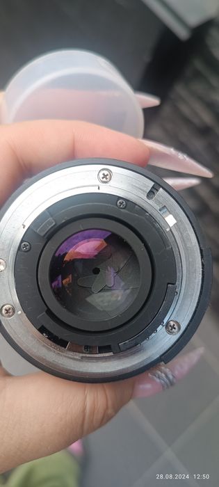 Продаю обьєктив Nikon