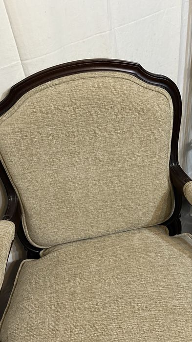 Cadeirao estilo Berger” em estado de novo