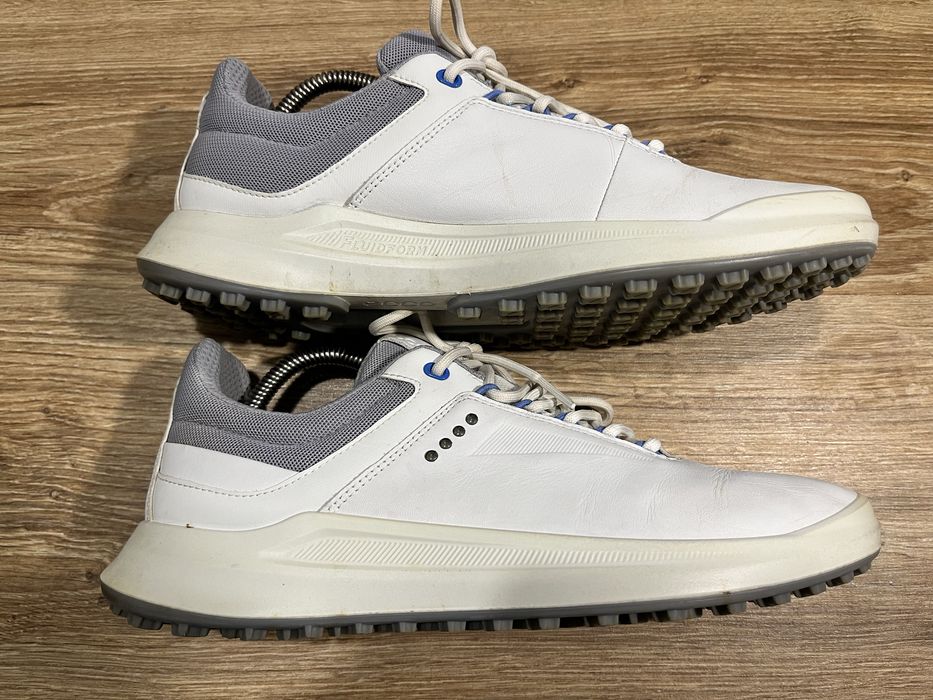 Кросівки ECCO  Розмір 41(26,5 см.) Ціна 1290 грн.