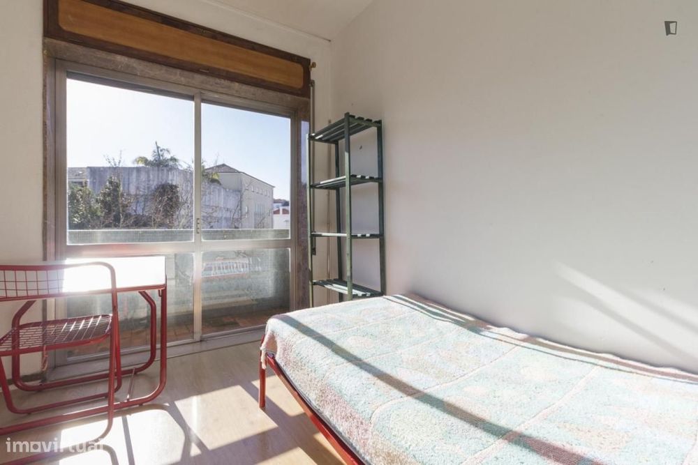 Quarto - localizado em Cidral Coimbra