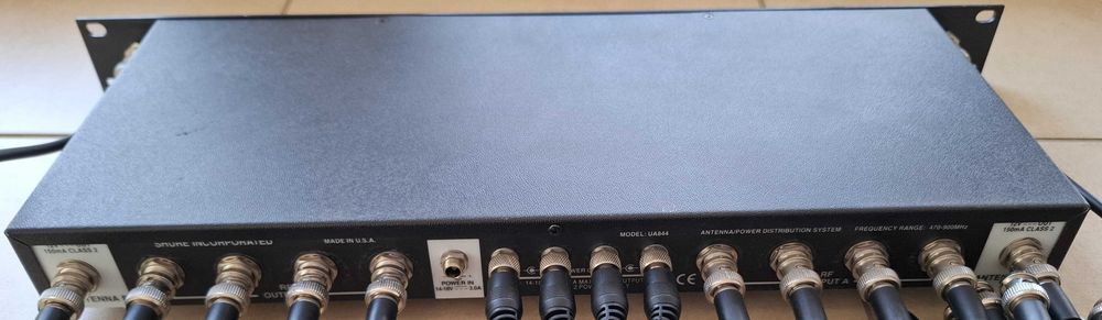Dystrybutor antenowy Shure UA844E HG01 (używany)