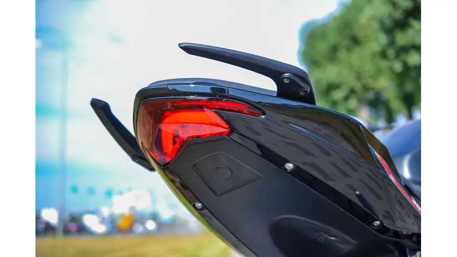 Мотоцикл LONCIN LX300-6 CR6