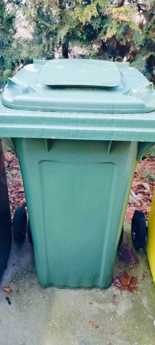 Sprzedam kosz odpady bio i na szkło