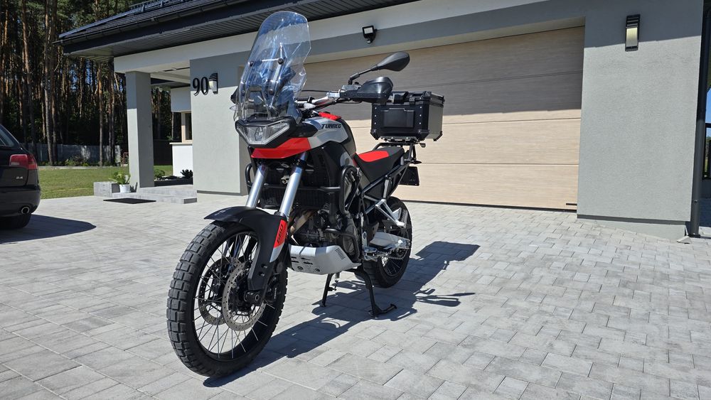 Aprilia Tuareg 660