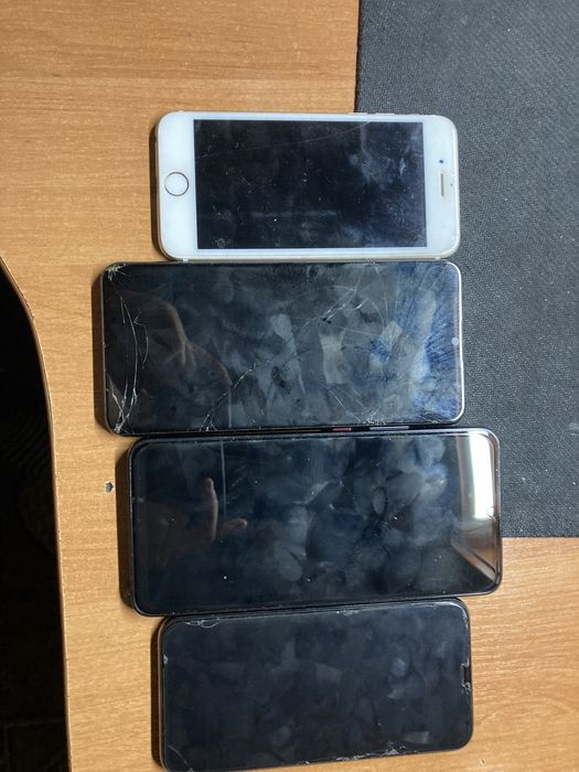 Телефони одним лотом