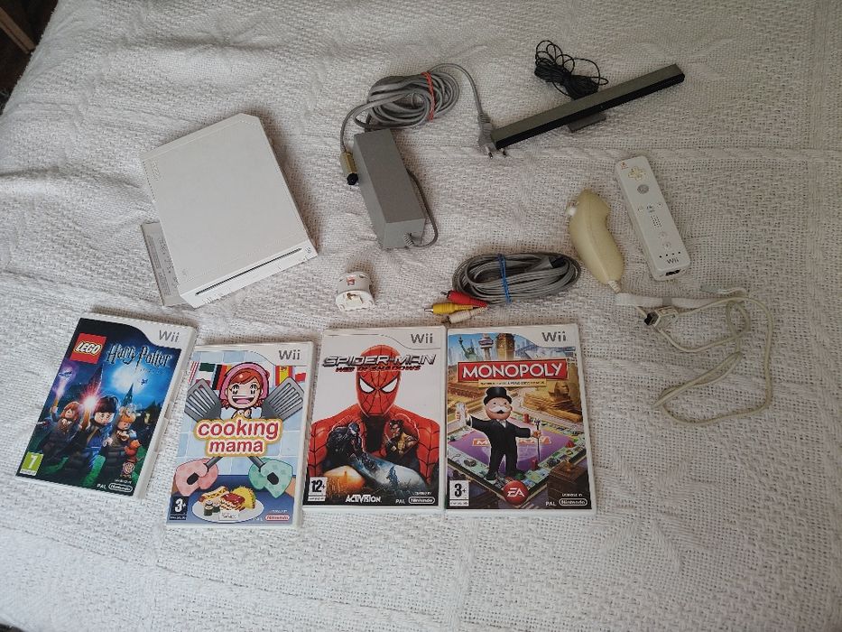 Konsola Nintendo Wii zestaw Pad okablowanie kamera + gry