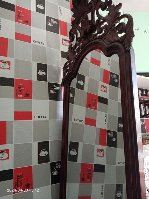 Старовинне дзеркало.