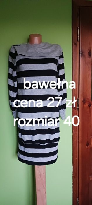 Szaro- czarna w paski dzianinowa sukienka z kołnierzem rozm.40
