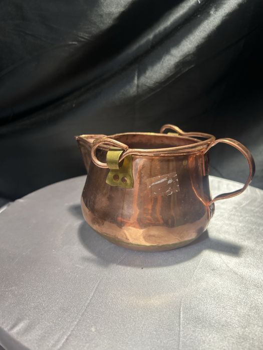 Miedziany dzwonek dekoracyjny z dzióbkiem i uchwytami styl rustykalny