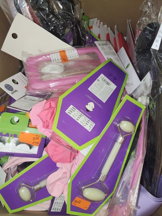 Karton mix Sinsay cały karton bananowiec