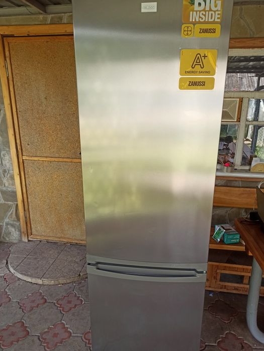 Холодильник Zanussi Spagio+ 2м.