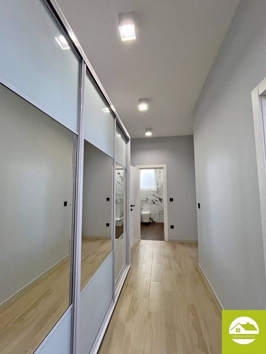 Перша здача.Квартира зі світлом! Здається трикімнатна велика квартира