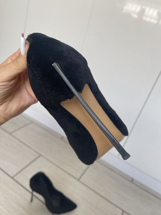 Туфлі Casadei, хутряні.  Розмір 37,5.