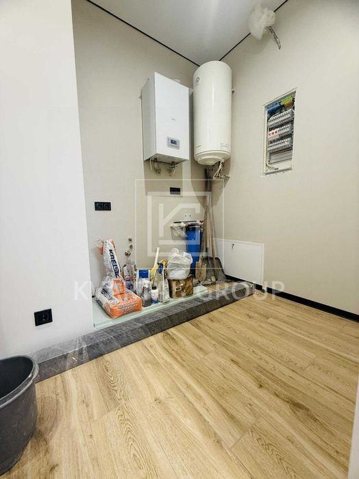 Сучасний будинок 120 м² з ремонтом і ділянкою 12 соток