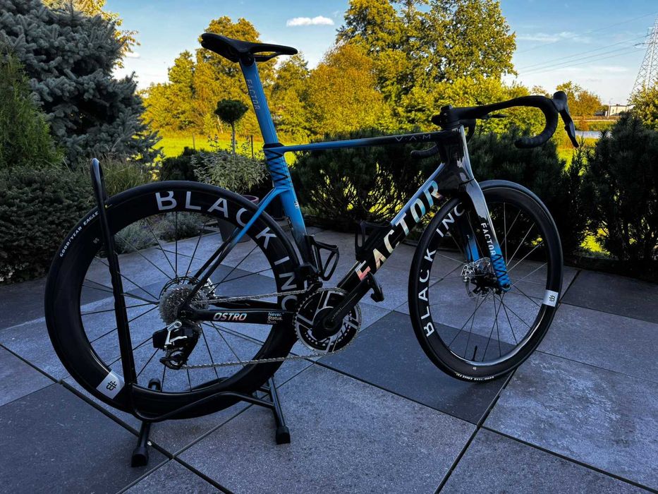 Factor Ostro VAM 2.0 Rozmiar L 56 - Sram Red E1 - pomiar mocy quarq Niski przebieg 3060km  masa 7,03 kg