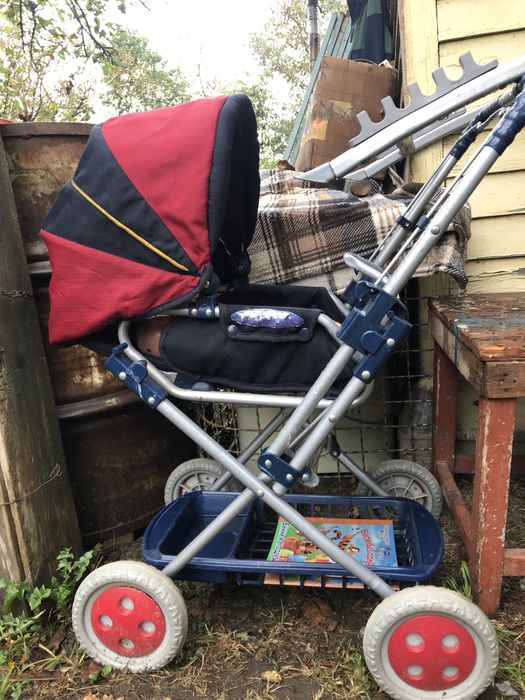 Каляска для ляльки.