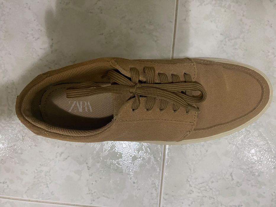 Sapatos bege da Zara