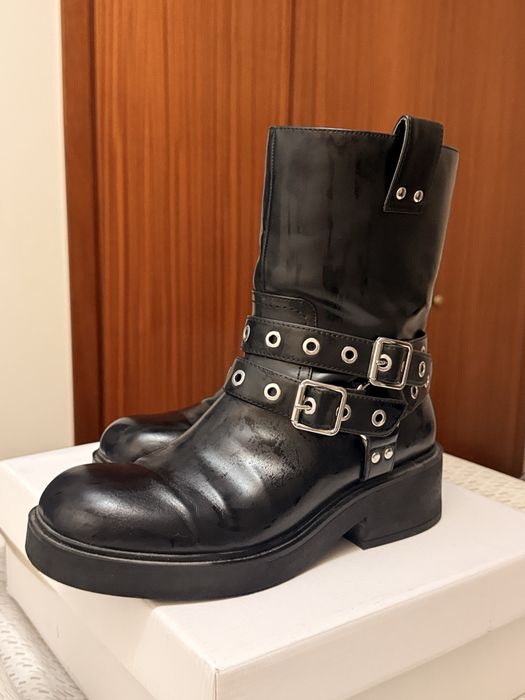 Botins pretos bershka