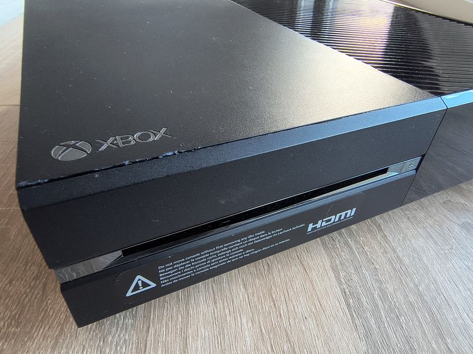 Xbox One (model 1540) Dysk 500GB + Kontroler