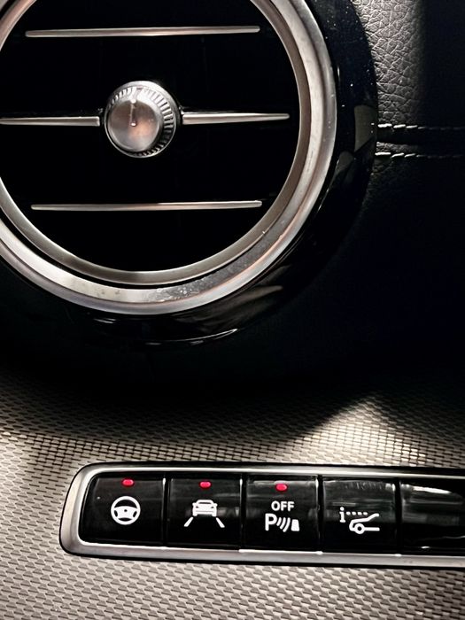 Mercedes E220 d AMG full extras - Nacional - Como nova