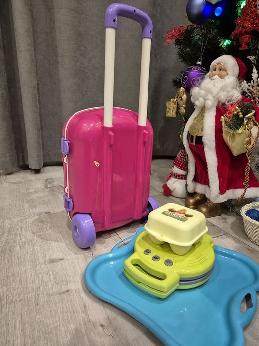 Кухня выездная, чемодан с наполнением