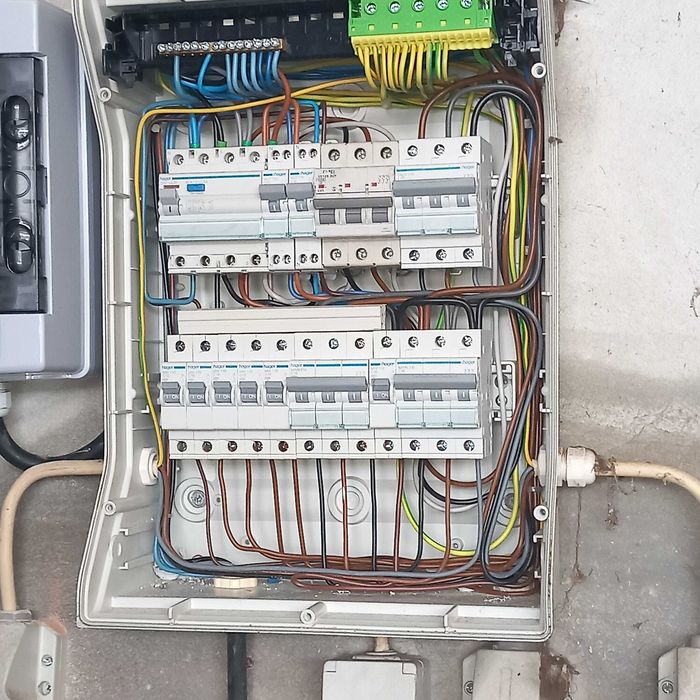 Eletricista Certificado - Técnico Credenciado  DGEG - E-redes Instalação Elétrica
