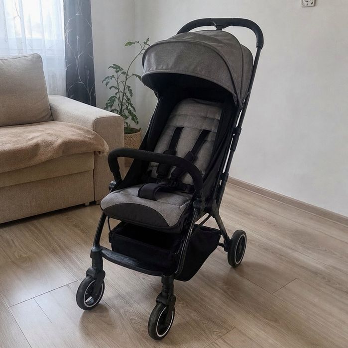 Carrinho de passeio para bebé