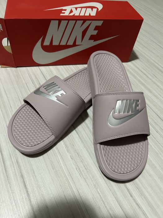Шлепанцы спортивные NIKE BENASSI