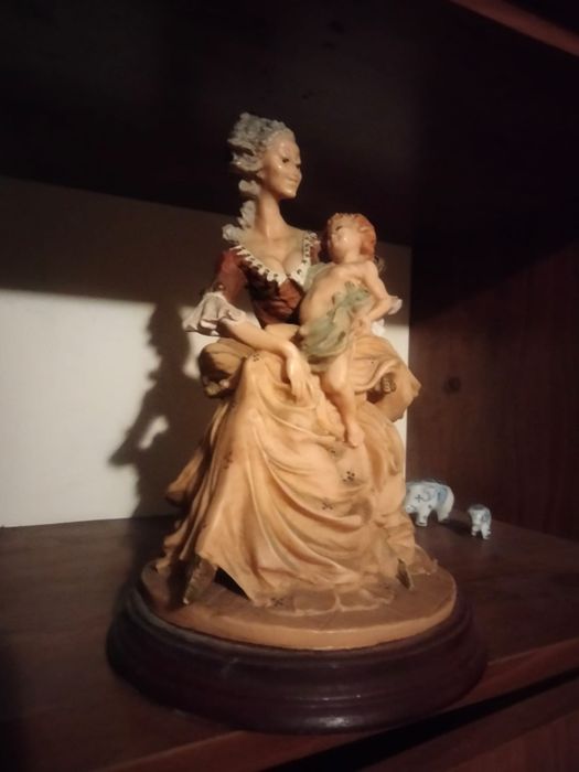 Estátua em Marfinite