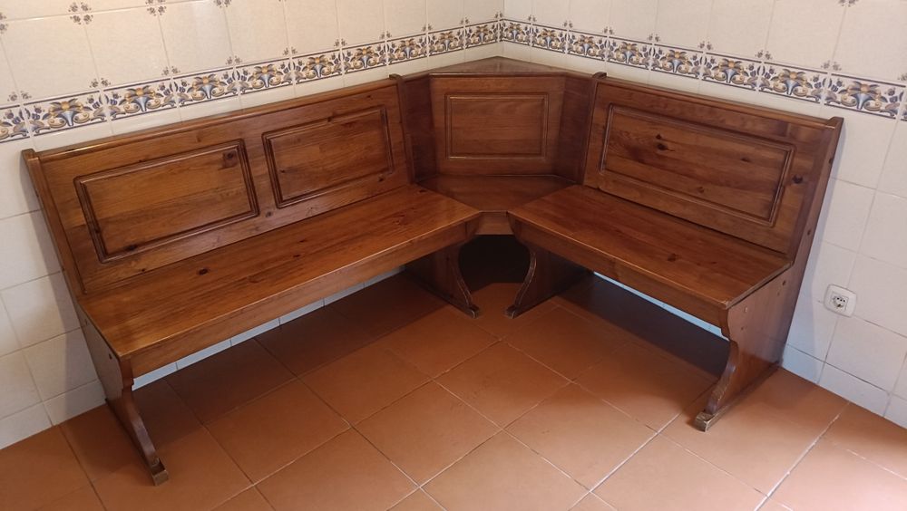 Canto Alemão em Madeira Maciça + Mesa – Rústico