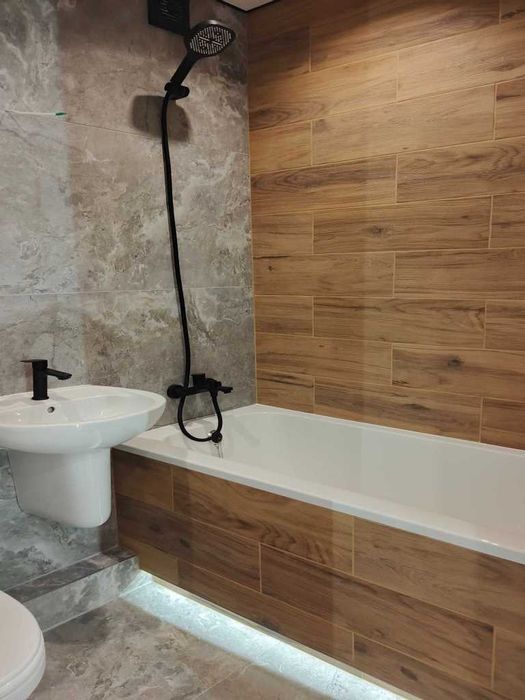 Продаж 2-х кімнатної квартири зі свіжесеньким ремонтом на Алмазному КОД:23419
