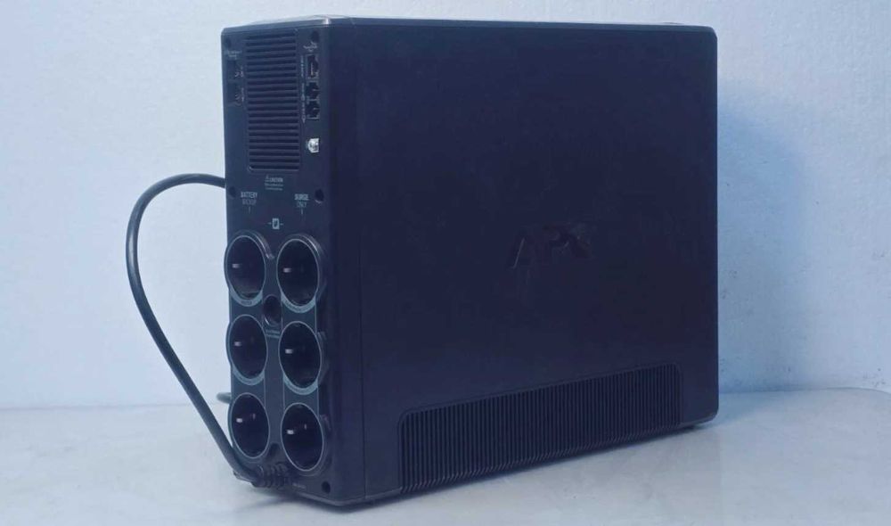 Пристрій безперебійного живлення APC Back UPS Pro 1200 з двома новими батареями DURACELL 12V 9Ah