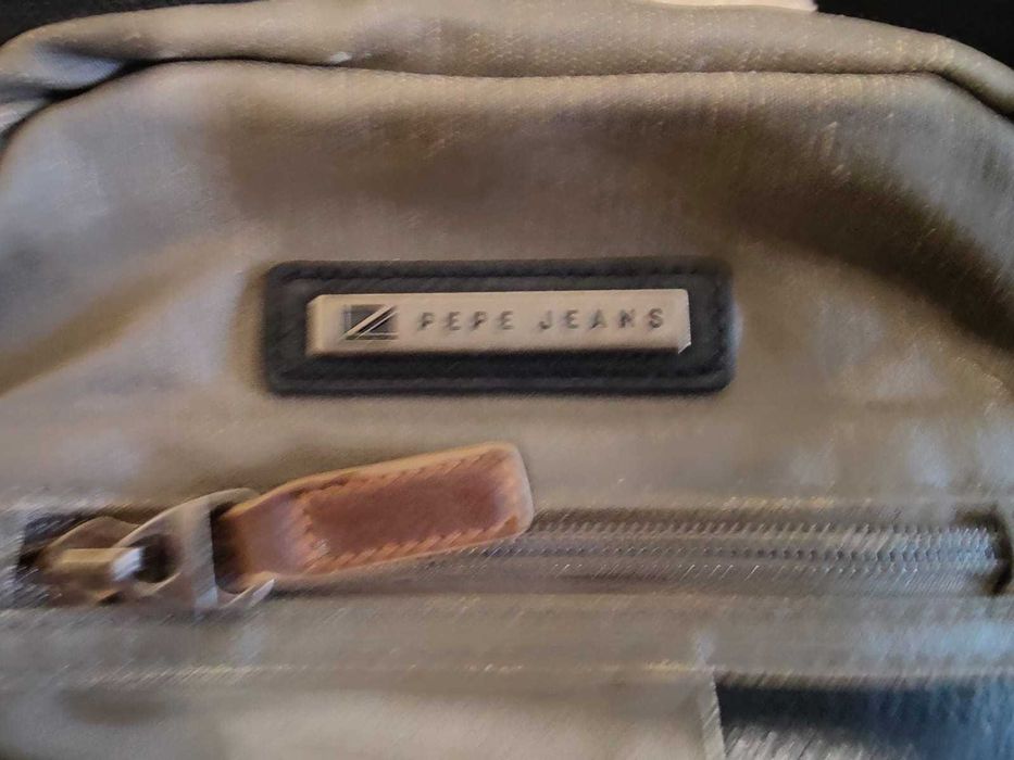Mala tiracolo Pepe Jeans em excelente estado 20x23 cm