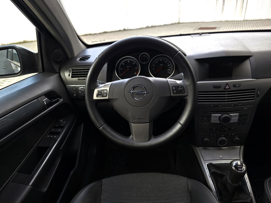 OPEL ASTRA Cosmo 1.3CDTI 90CV CX6- 1 Dono - Imaculado