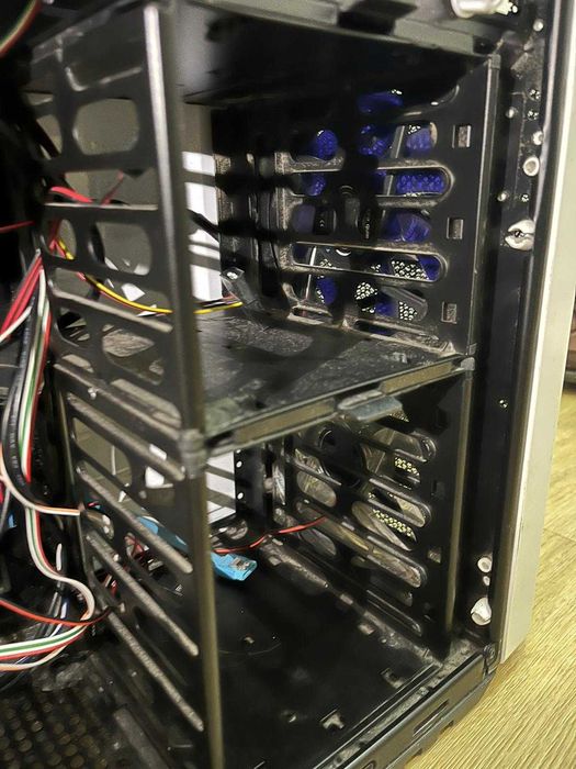 Bundle Gaming: i5 7600 + 16GB RAM + MSI Krait + Caixa Nox