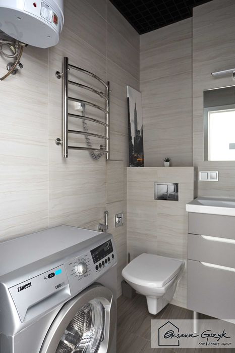 Продаж квартири 45 кв.м. (2 кімнати) ЖК Комфорт Таун, Регенераторна 4, корпус 3, 8-й під'їзд