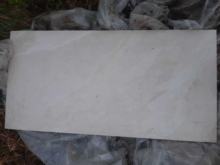 Płytka gresowa rektyfikowana ASCOT LIMEQUARTZ ECRU MAT. 60x119,5 GAT.1