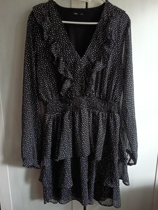 Sukienka czarna w grochy gumka w pasie kropki Sinsay XL 42