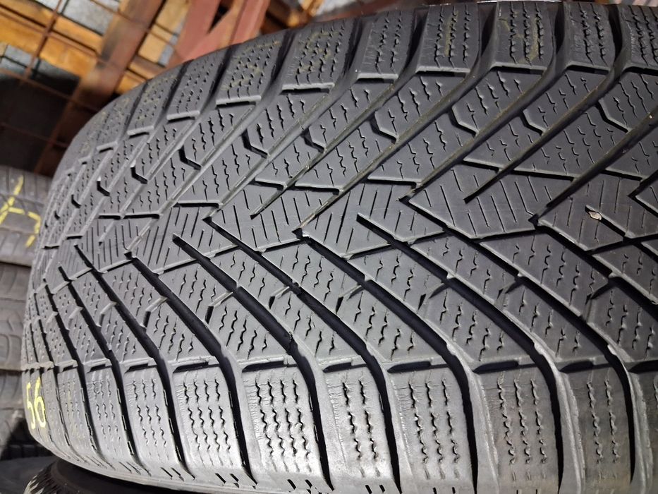 235/55 19 Pirelli scorpion Winter 2 шини зима