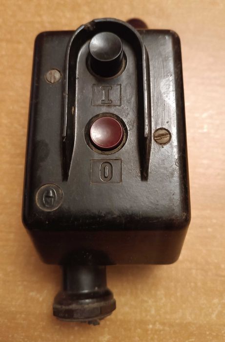 Stary niemiecki przełącznik ebonitowy Klöckner-Möller PKZ 1