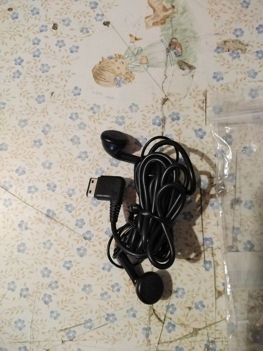 Vendo auriculares  novo de samsung