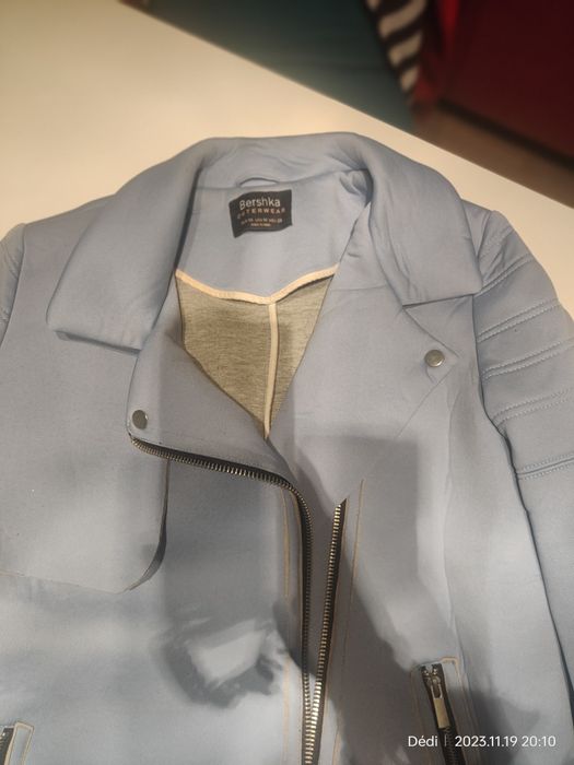 Casaco neopreno bershka tam M