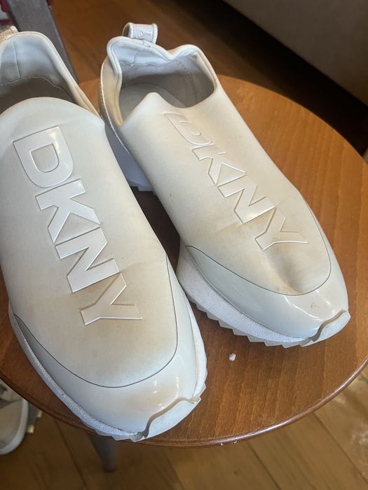 Tenis usados como movos DKNY